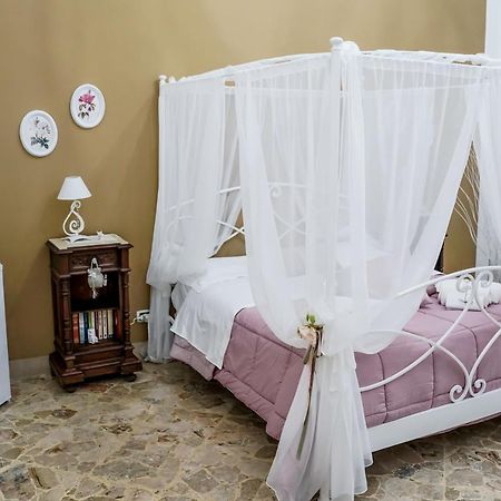 il MaRì Bed & Breakfast Taranto Ngoại thất bức ảnh