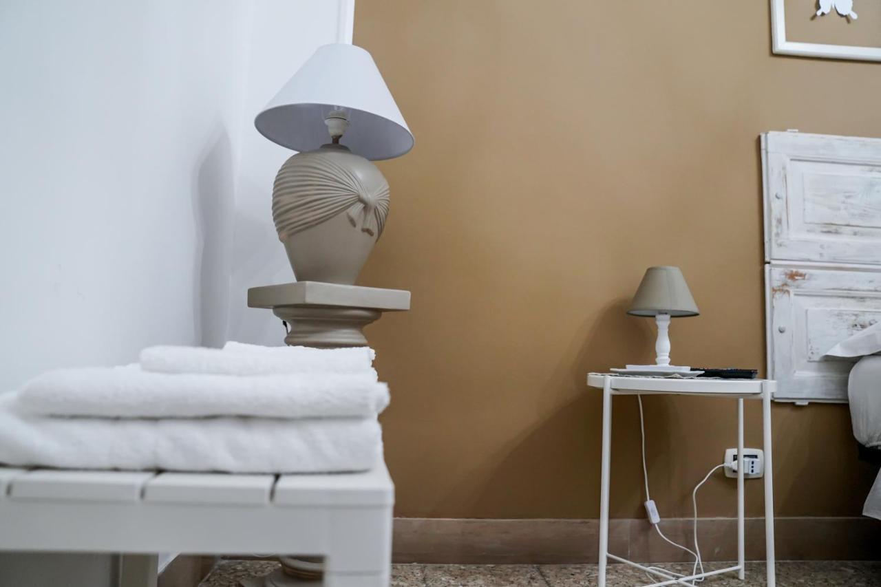 il MaRì Bed & Breakfast Taranto Ngoại thất bức ảnh