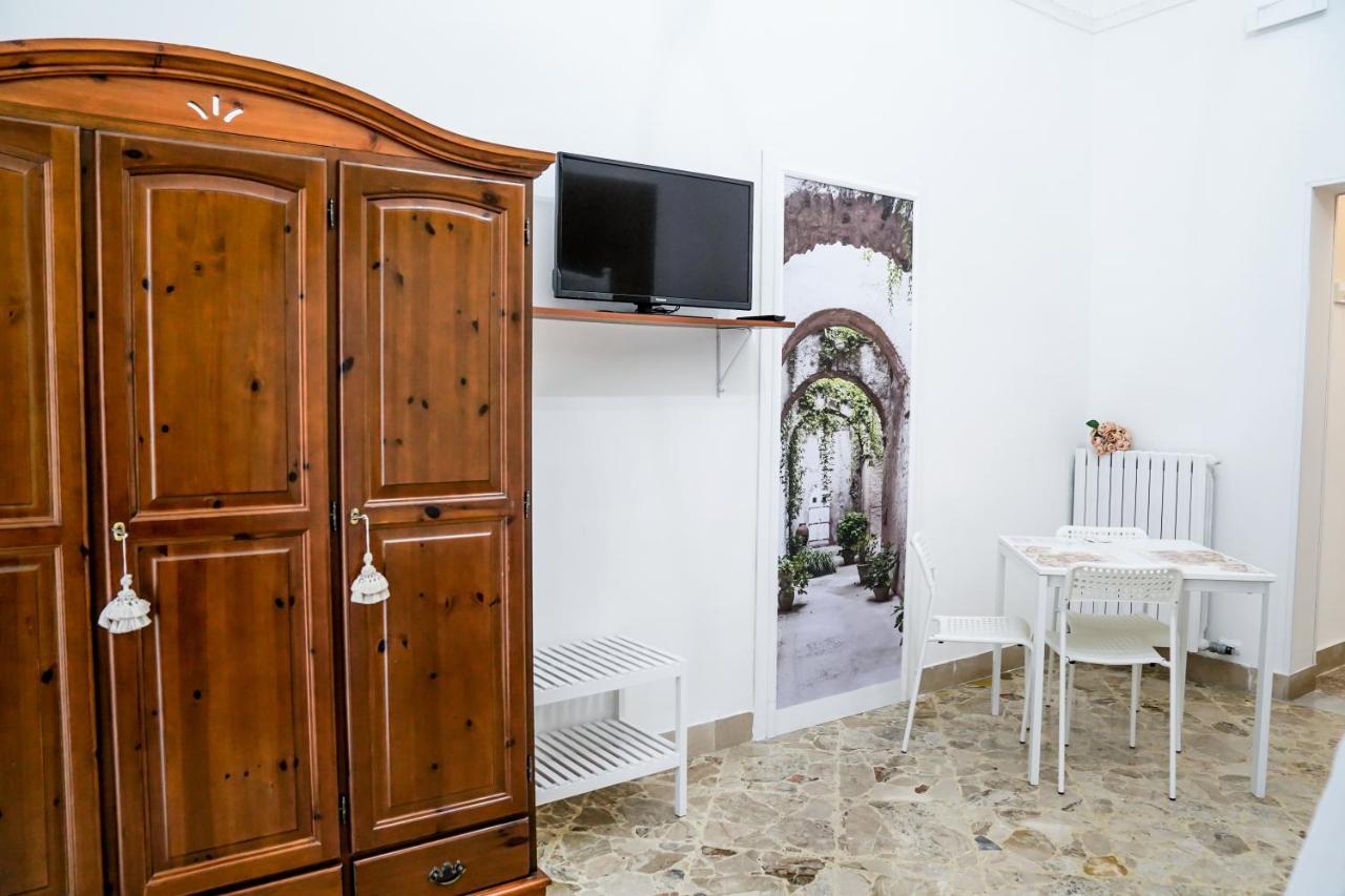il MaRì Bed & Breakfast Taranto Ngoại thất bức ảnh