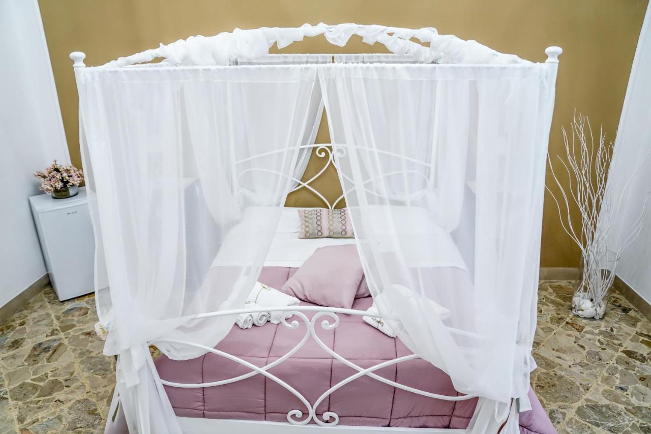 il MaRì Bed & Breakfast Taranto Ngoại thất bức ảnh